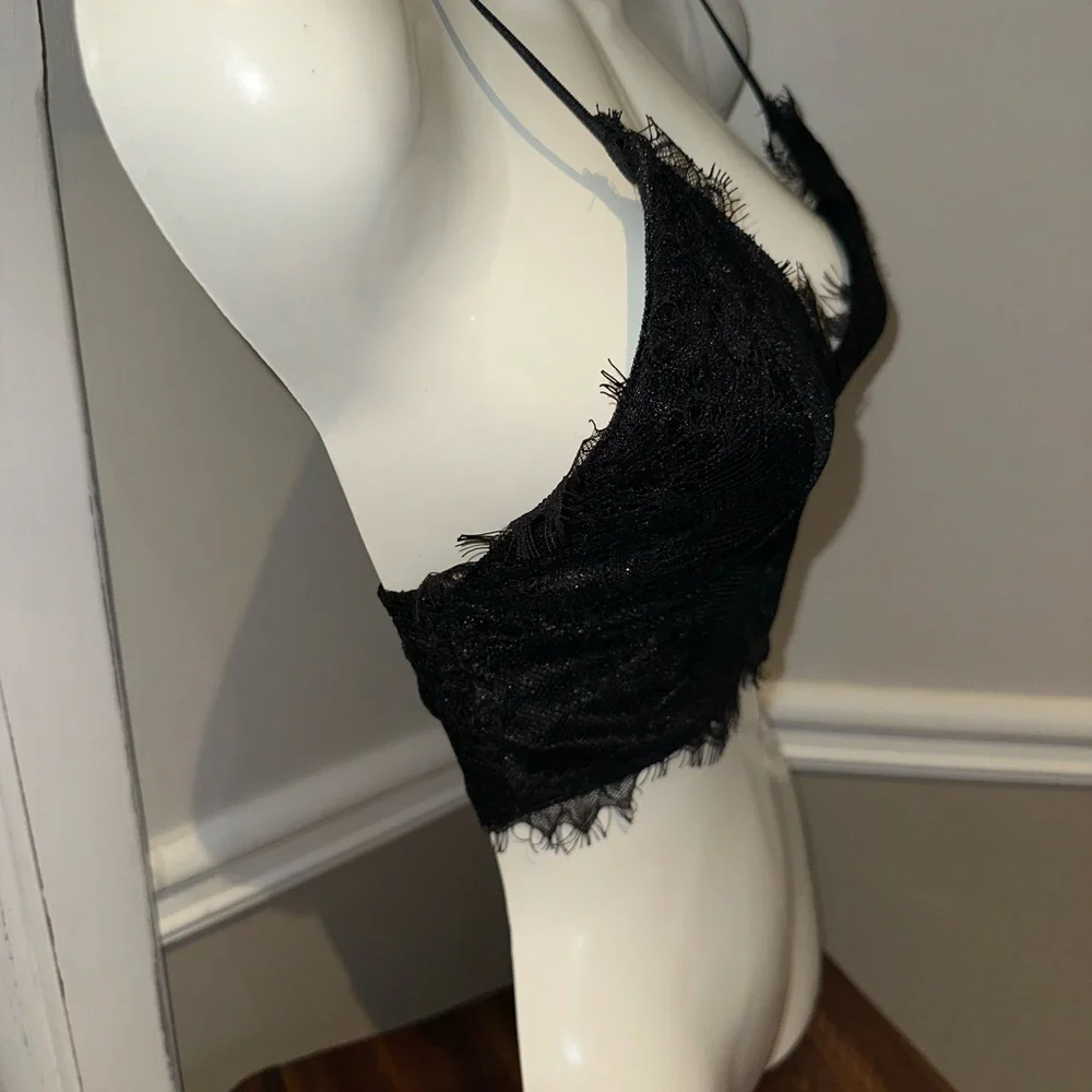 NEW PrettyLittleThing Black Lace Trim Bralette